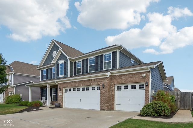 1340 Fieldcrest Lane, Greenwood, IN 46143