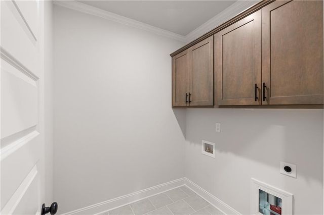 1038 Red Oak Lane, Loganville, GA 30052