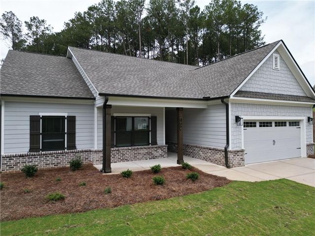 1038 Red Oak Lane, Loganville, GA 30052