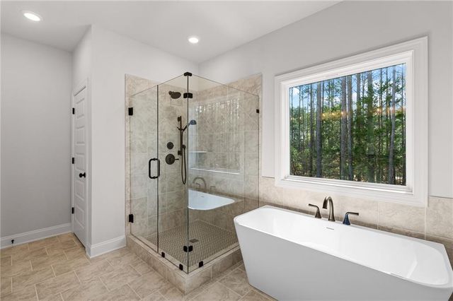 1038 Red Oak Lane, Loganville, GA 30052