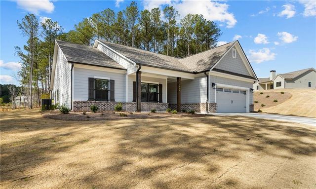1038 Red Oak Lane, Loganville, GA 30052