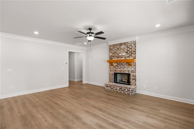 1038 Red Oak Lane, Loganville, GA 30052