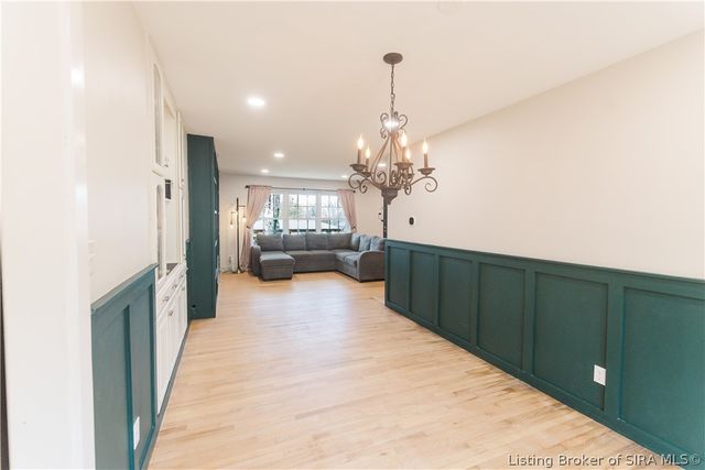 2420 Stover Drive, New Albany, IN 47150