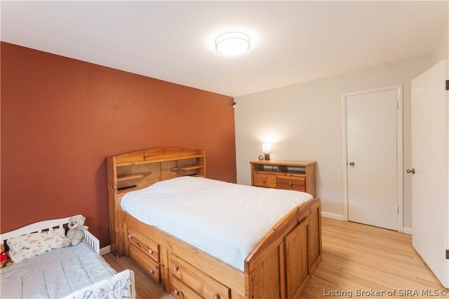 2420 Stover Drive, New Albany, IN 47150