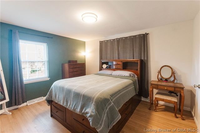 2420 Stover Drive, New Albany, IN 47150