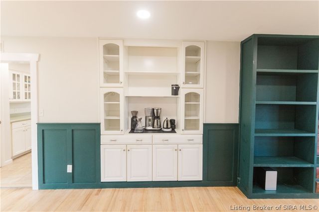 2420 Stover Drive, New Albany, IN 47150