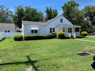 140 S Dunn Street, Angier, NC 27501