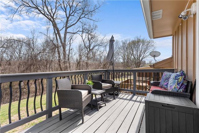 4027 Hedges Avenue, Kansas City, MO 64133