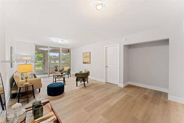 3141 NW 47th Ter 121, Lauderdale Lakes, FL 33319