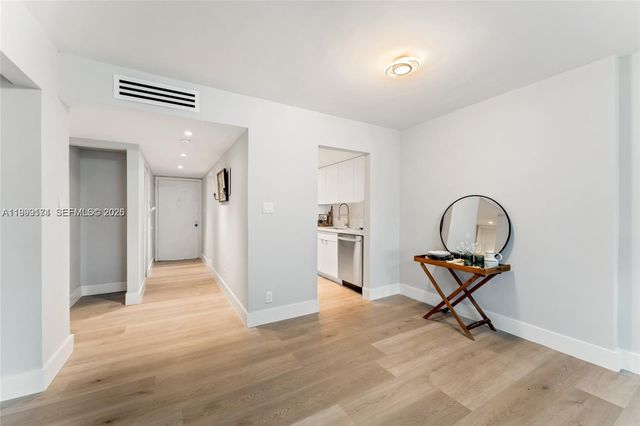 3141 NW 47th Ter 121, Lauderdale Lakes, FL 33319