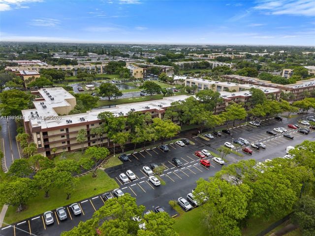 3141 NW 47th Ter 121, Lauderdale Lakes, FL 33319