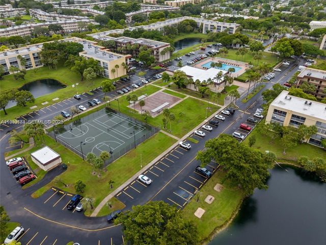 3141 NW 47th Ter 121, Lauderdale Lakes, FL 33319