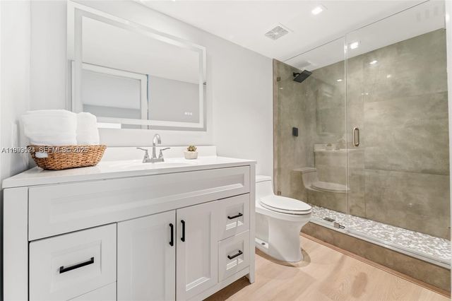 3141 NW 47th Ter 121, Lauderdale Lakes, FL 33319