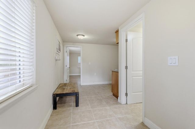 946 Bartlett Ave, Placerville, CA 95667