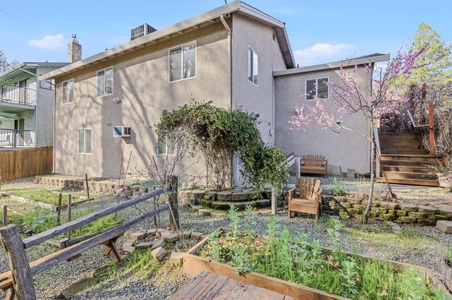 946 Bartlett Ave, Placerville, CA 95667