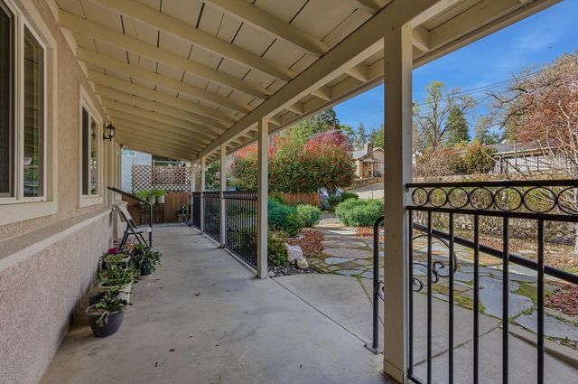 946 Bartlett Ave, Placerville, CA 95667