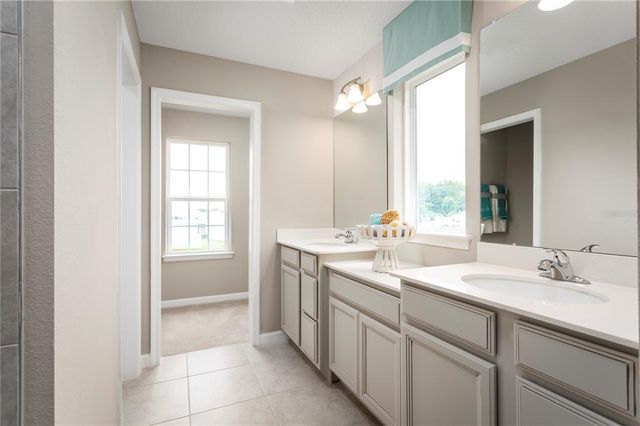 2363 SCENIC PARK LOOP, Wimauma, FL 33598