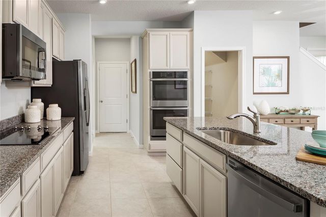 2363 SCENIC PARK LOOP, Wimauma, FL 33598