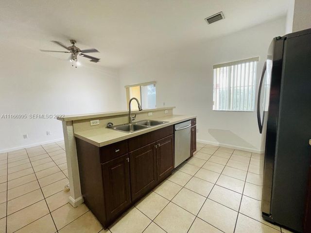 903 N SANTA CATALINA Circle, North Lauderdale, FL 33068