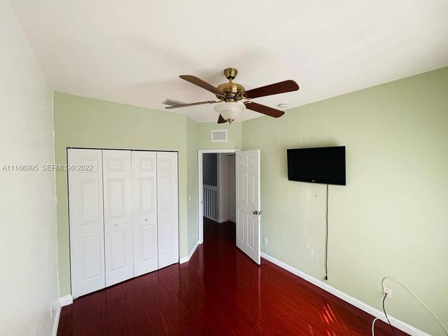 903 N SANTA CATALINA Circle, North Lauderdale, FL 33068