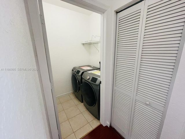 903 N SANTA CATALINA Circle, North Lauderdale, FL 33068