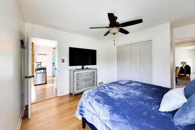 838 S Grant Avenue, Villa Park, IL 60181