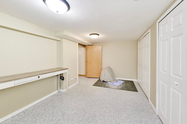 838 S Grant Avenue, Villa Park, IL 60181