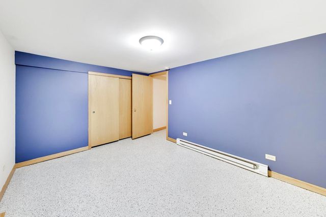 838 S Grant Avenue, Villa Park, IL 60181