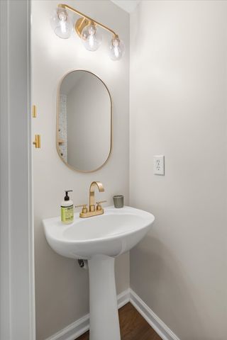 7417 Riverland Dr, Nashville, TN 37221