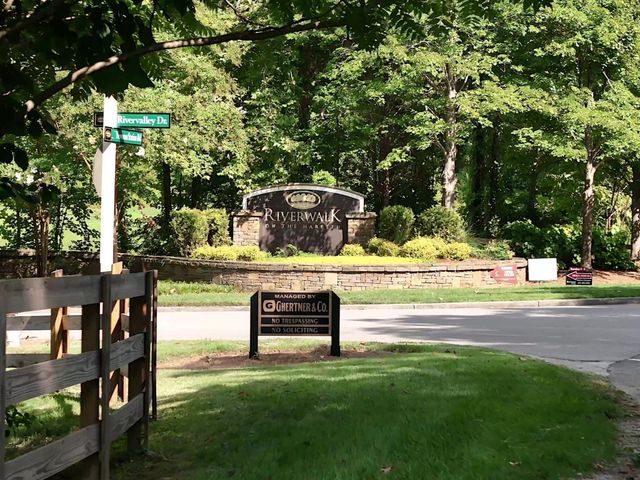 7417 Riverland Dr, Nashville, TN 37221