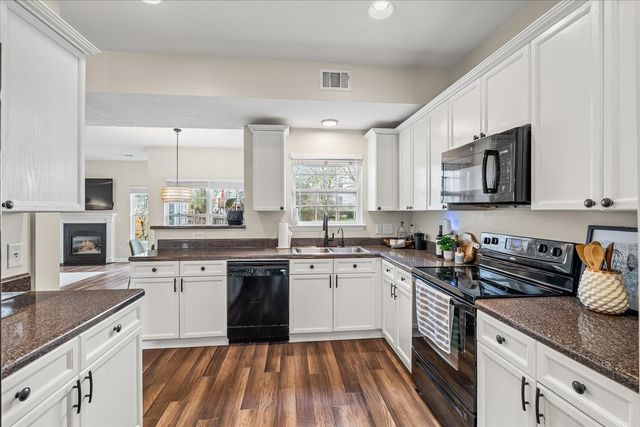 7417 Riverland Dr, Nashville, TN 37221