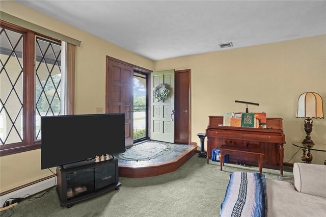 160 Elena Street, Cranston, RI 02920