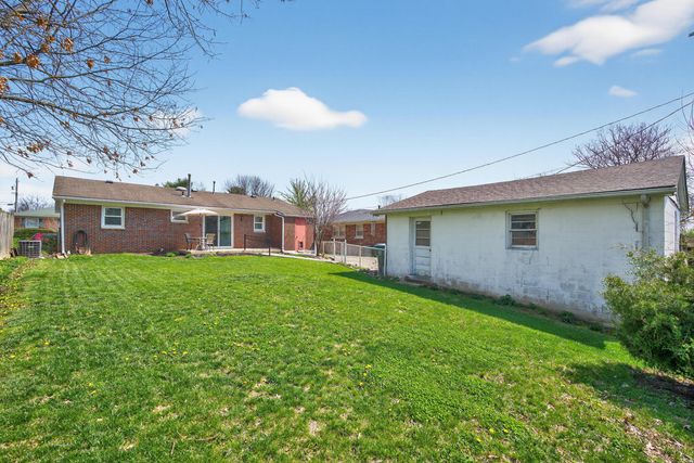 480 Wanstead Way, Lexington, KY 40505