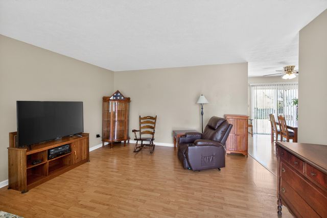 480 Wanstead Way, Lexington, KY 40505