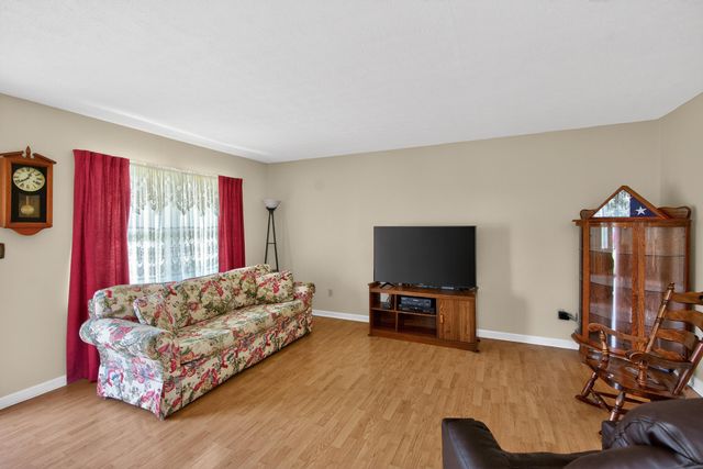 480 Wanstead Way, Lexington, KY 40505