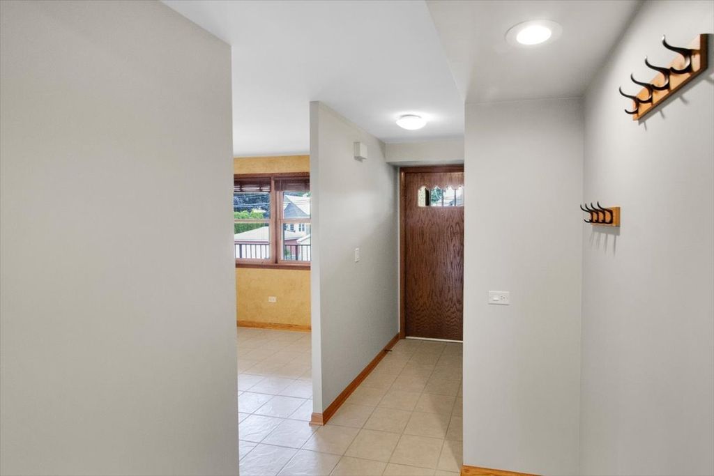 5332 W Windsor Avenue 2F, Chicago, IL 60630 — photo 5