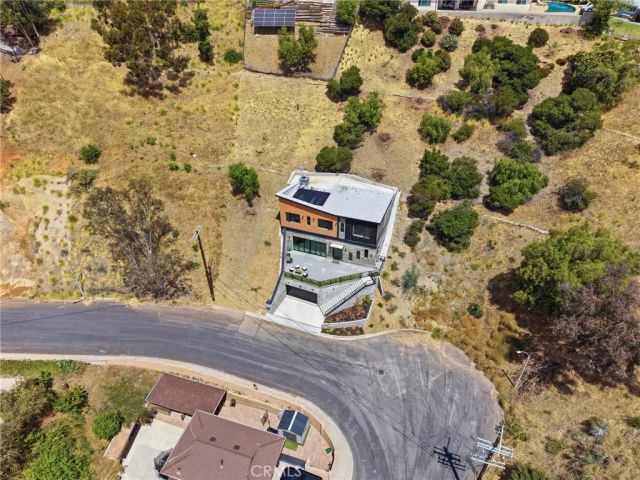 8504 Outland View, Sun Valley, CA 91352