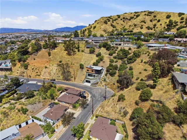 8504 Outland View, Sun Valley, CA 91352