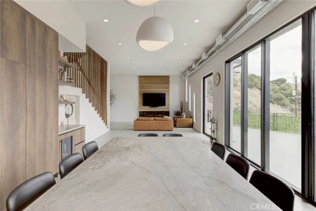 8504 Outland View, Sun Valley, CA 91352