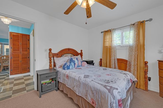 10 Union St, Southbridge, MA 01550