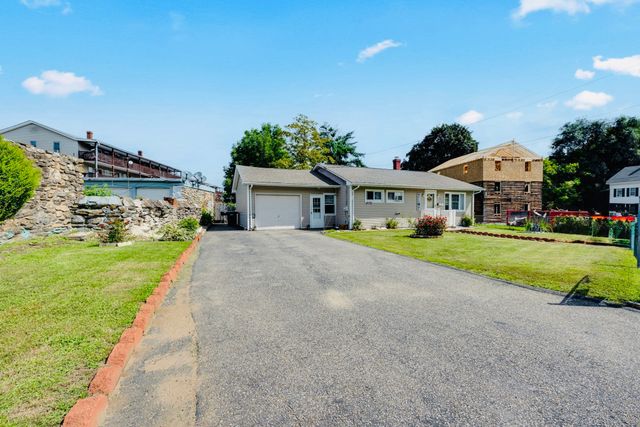 10 Union St, Southbridge, MA 01550