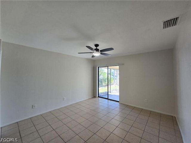 4803 Triton CT E 2, Cape Coral, FL 33904