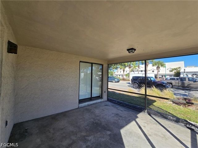 4803 Triton CT E 2, Cape Coral, FL 33904