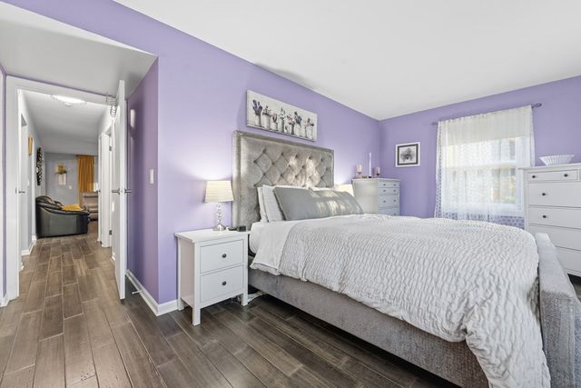 1804 Fayette Walk D, Hoffman Estates, IL 60169