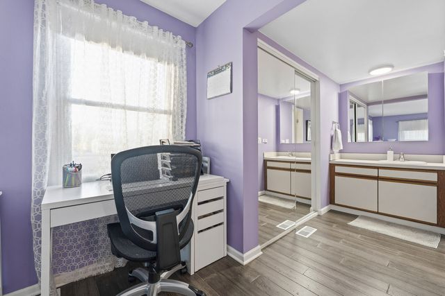 1804 Fayette Walk D, Hoffman Estates, IL 60169