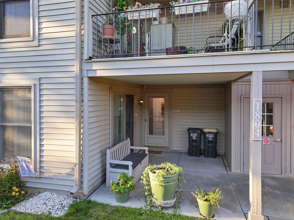 1804 Fayette Walk D, Hoffman Estates, IL 60169 — photo 2