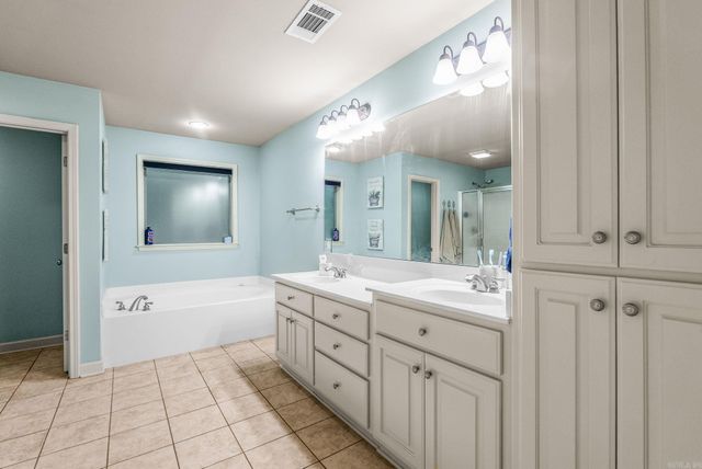 234 Summit Valley Circle, Maumelle, AR 72113