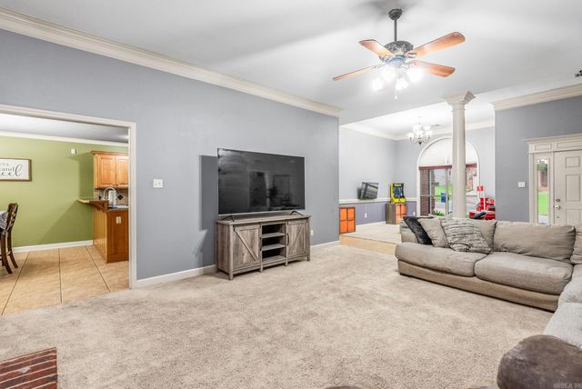 234 Summit Valley Circle, Maumelle, AR 72113