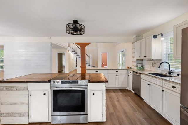 162 Whippoorwill Drive, Summerville, SC 29483