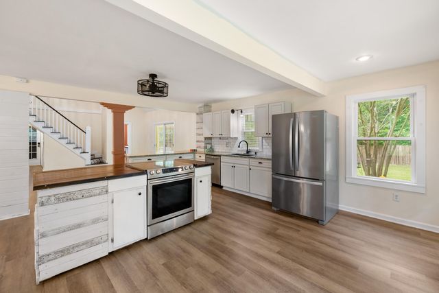 162 Whippoorwill Drive, Summerville, SC 29483